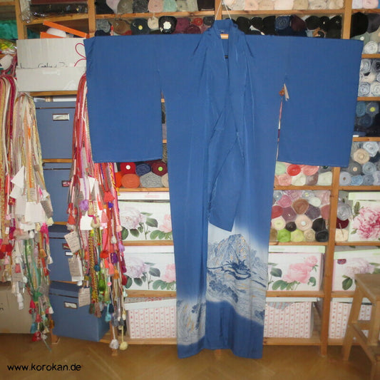 Schneelandschaft goldbestickt Irotomesode Kimono Seiden Karieba