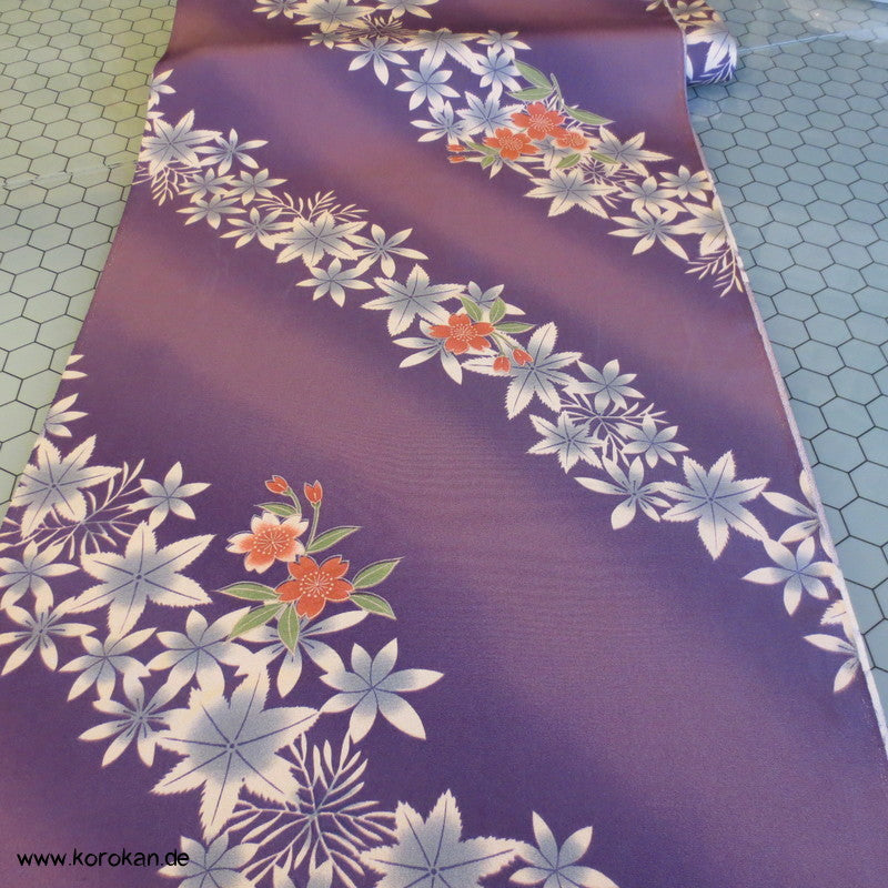 diagonaler Blumenstreifen Kimono Seidencrepe