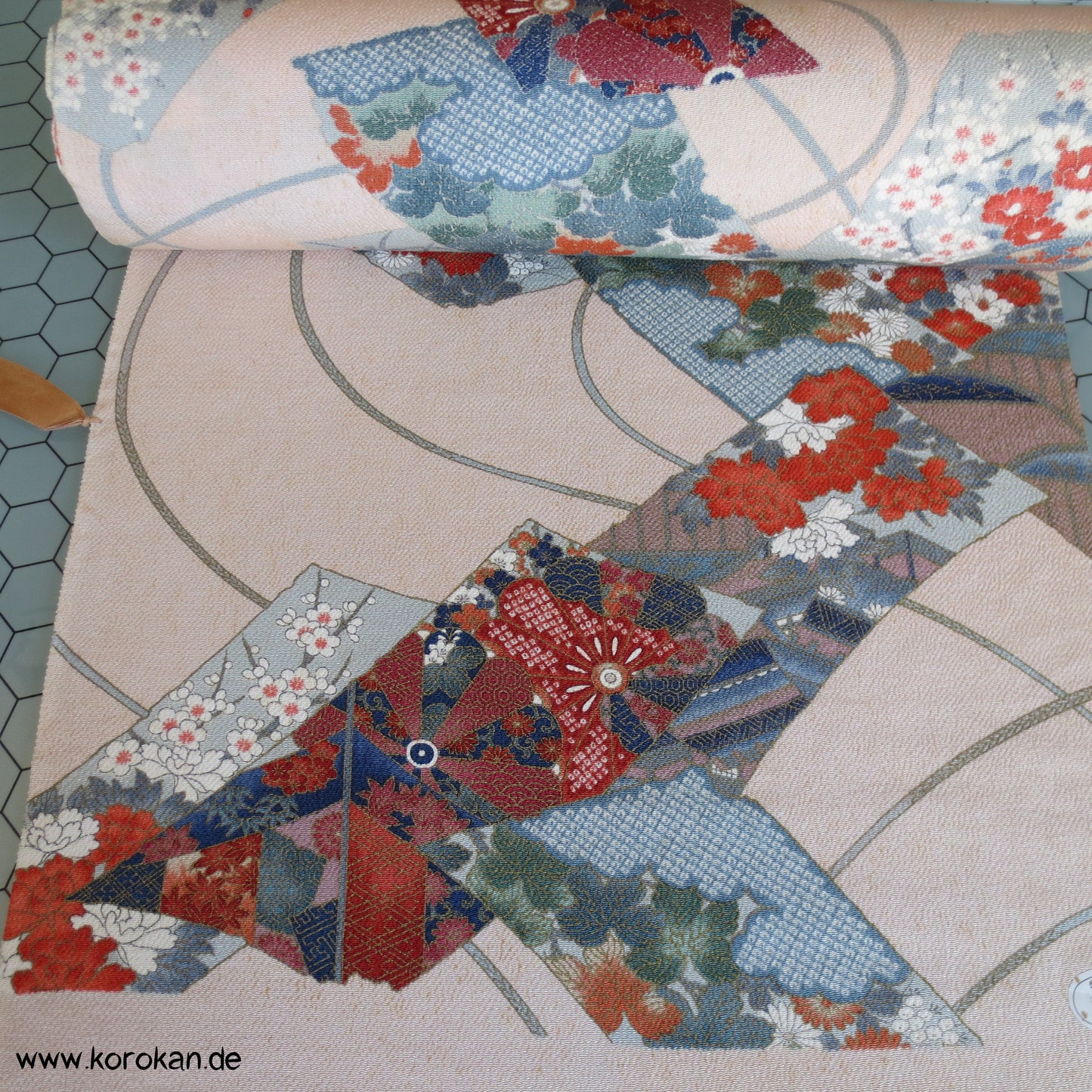 Shikishi Druck mit Bändern Kimono Seidenstoff