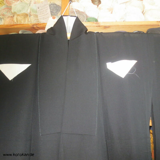 Mofuku 5 Mon formeller Kimono aus Rho gewebter Seide