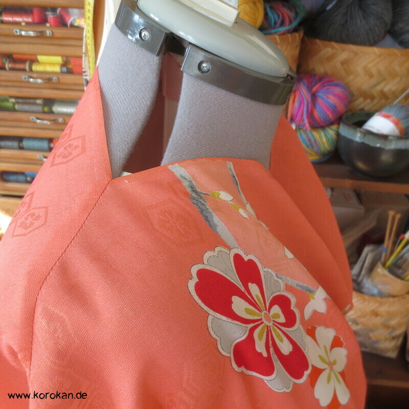 Japan Kimono Seiden Upcycling Kleid, Blütenzweige Crepe, Gr. XL