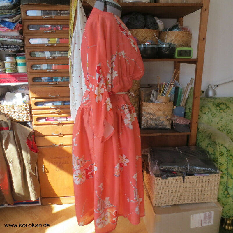 Japan Kimono Seiden Upcycling Kleid, Blütenzweige Crepe, Gr. XL