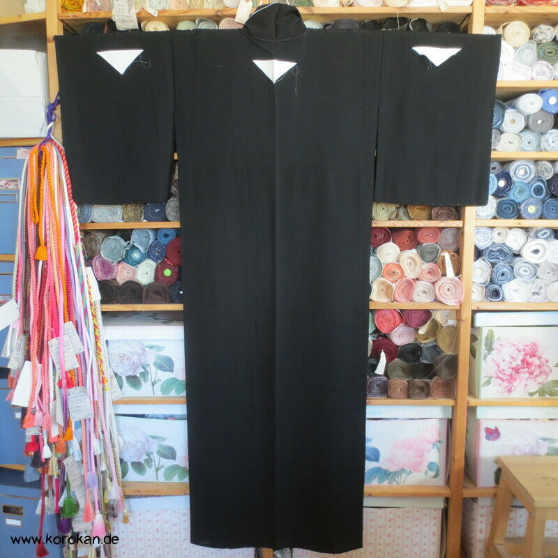 Mofuku 5 Mon formeller Kimono aus Rho gewebter Seide