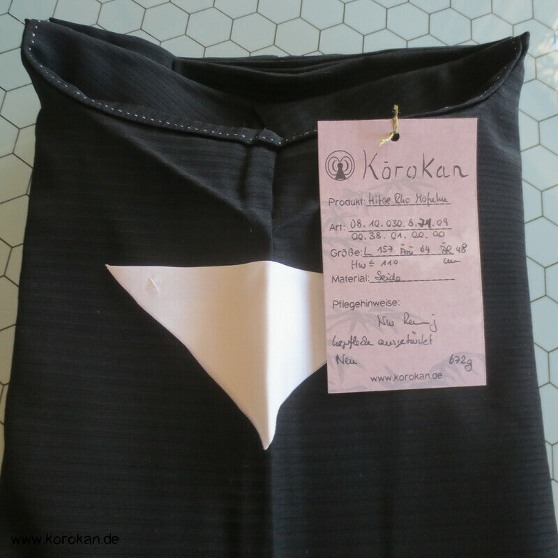 Mofuku 5 Mon formeller Kimono aus Rho gewebter Seide