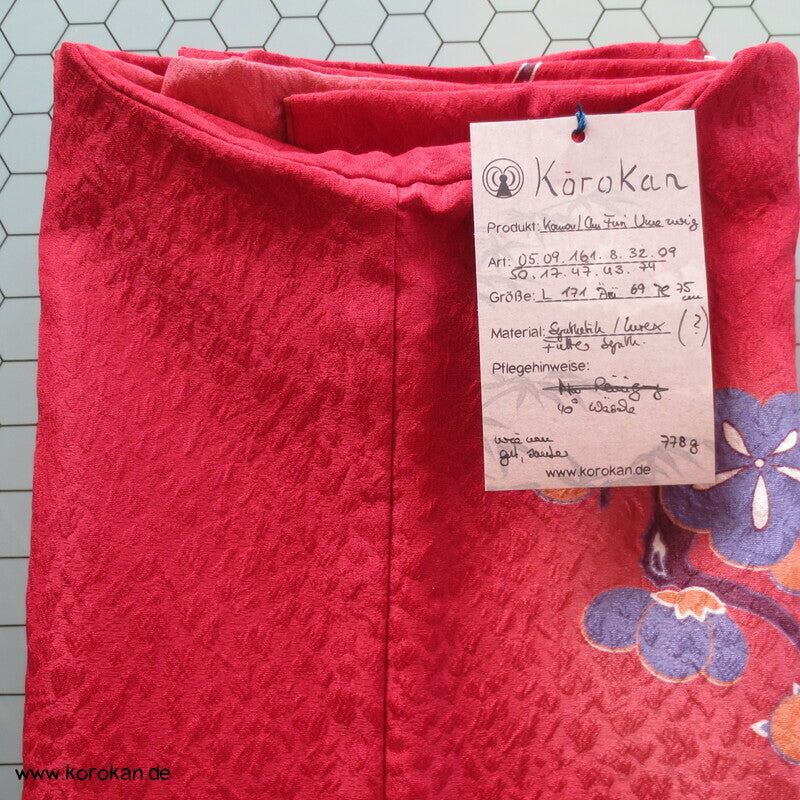 japanischer Ume Blüten auf dunkelrot Chu Furisode - Synthetik, waschbar