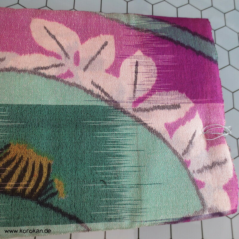 Japan Art Deco Kamelien mint - lila Araihari Meisen Seide
