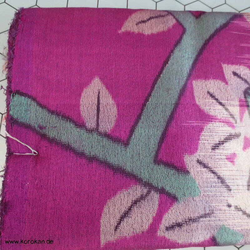 Japan Art Deco Kamelien mint - lila Araihari Meisen Seide