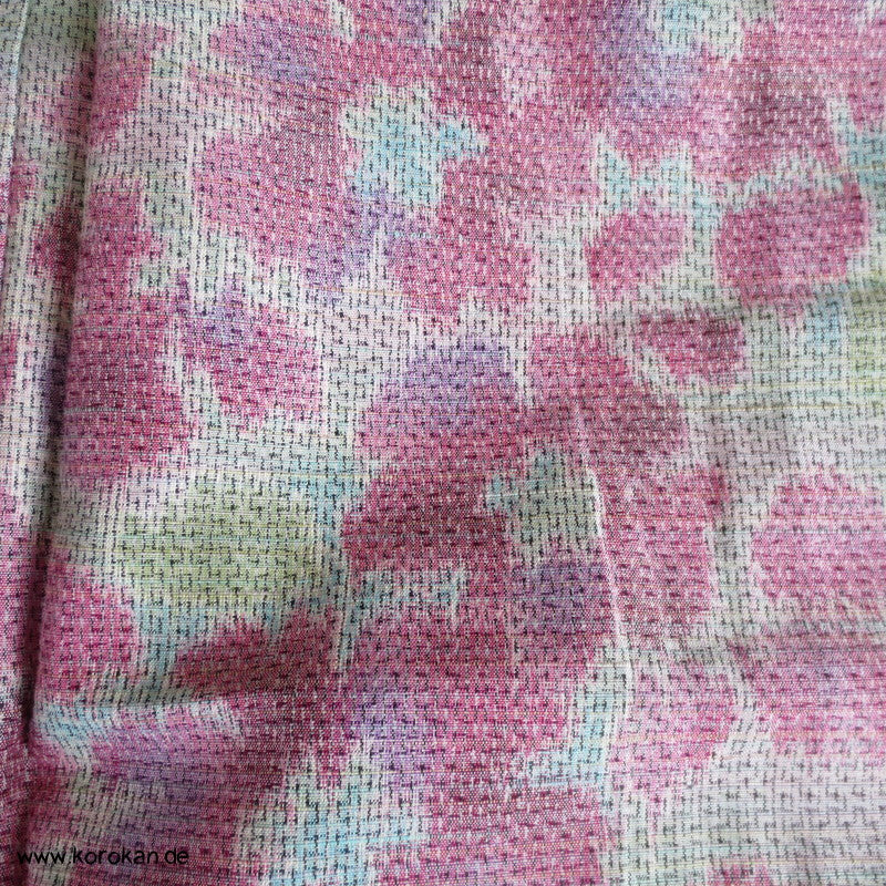 Kasuri Blüten Tsumugi Seiden Kimono