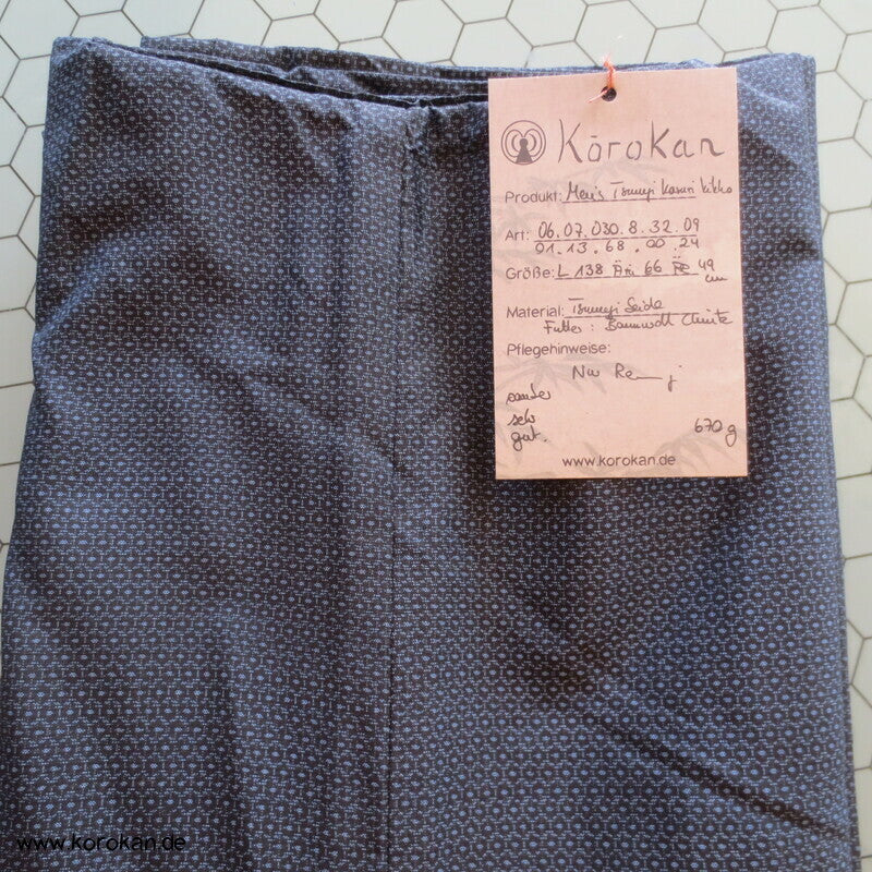 blauer Kikko Oshima Tsumugi Seiden Komon Kimono