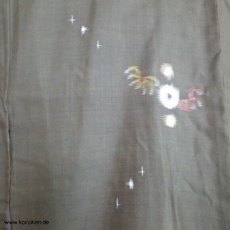 Japan Art Deco Chrysanthemen auf oliv Meisen Seiden Kimono