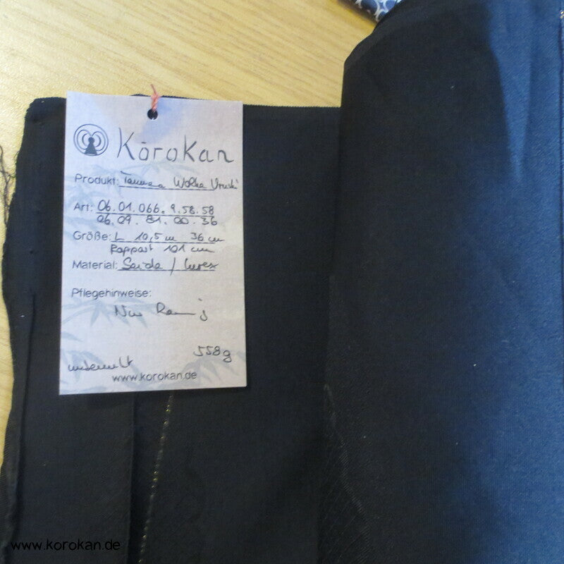 Wolken und Blüten Kimono Seide/ Lurex/ Urushi