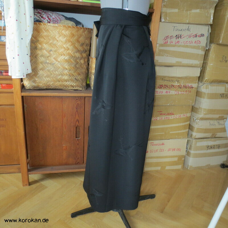 Hakama artige Hose, schwarzer Haori Kimono Seidendamast