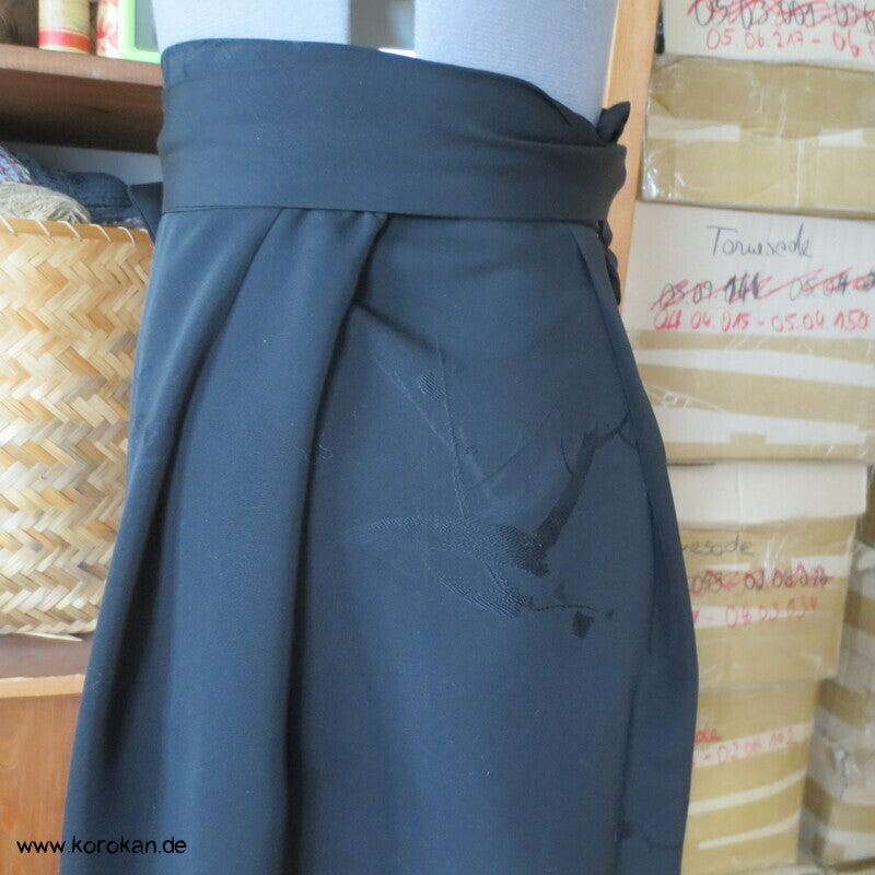 Hakama artige Hose, schwarzer Haori Kimono Seidendamast