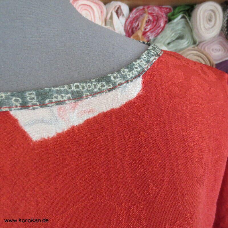 Blusen Shirt aus Seiden Jacquard mit Shibori Kiribame Mustern