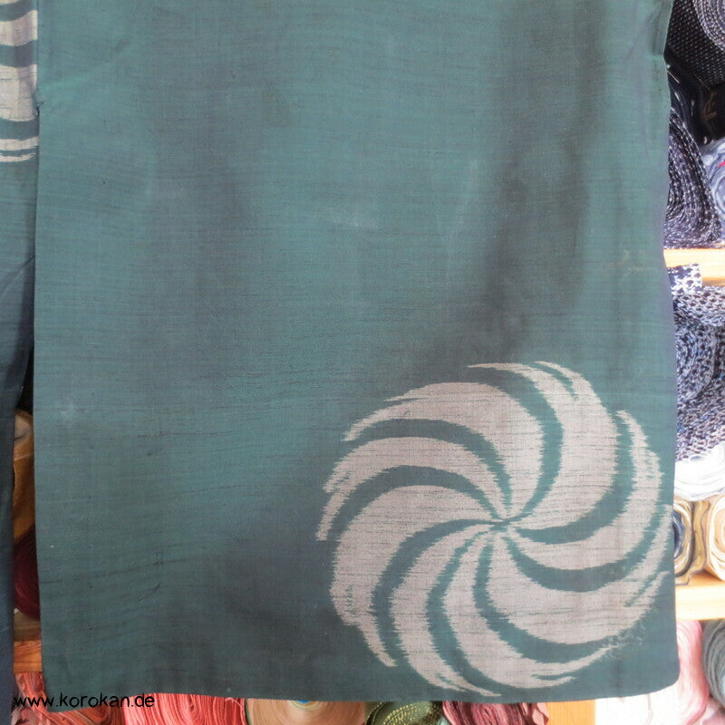 Spiralen auf dunkelpetrolgrün Hitoe Sha Seide japanischer Kimono