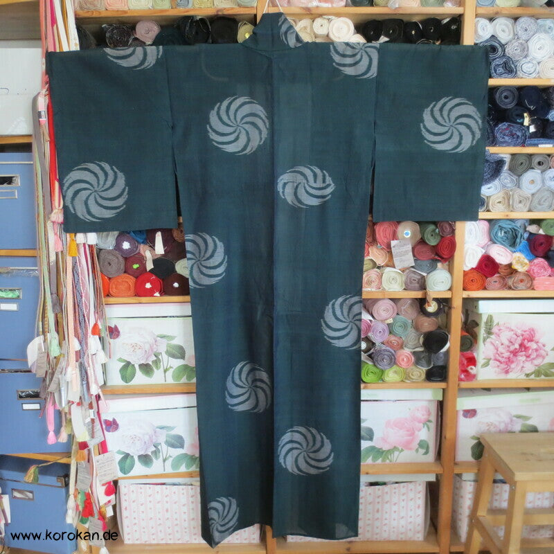 Spiralen auf dunkelpetrolgrün Hitoe Sha Seide japanischer Kimono