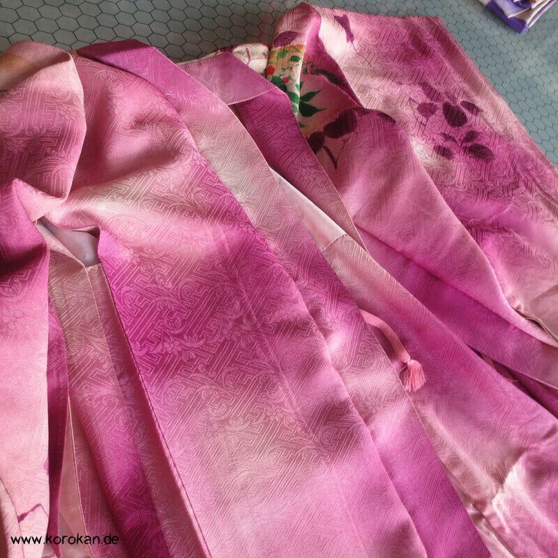 Haori Kimono Jacke Seidendamast rosa Wolken, antik