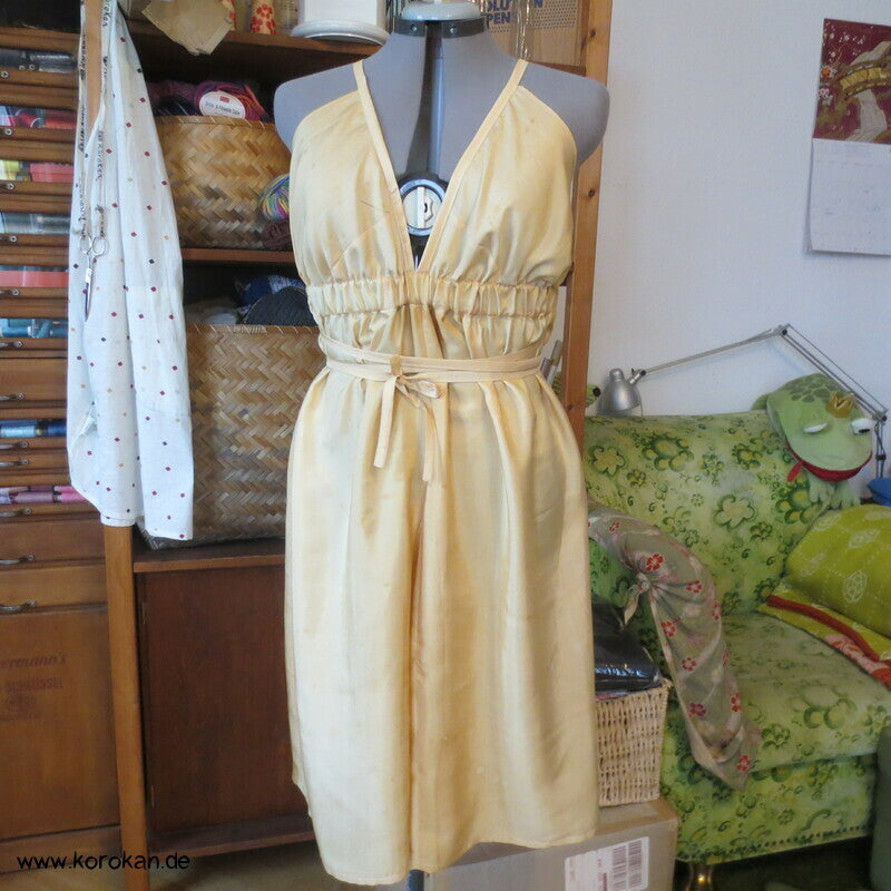 Upcycling Hemdhose aus Kimono Futterseide, natur, Gr. XL, Unikat