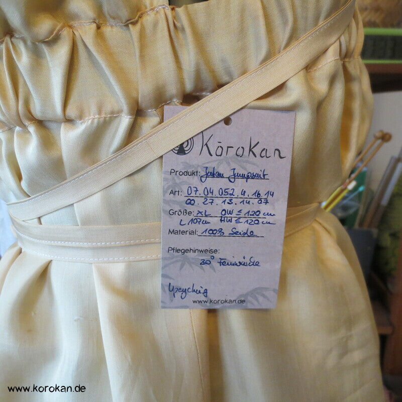 Upcycling Hemdhose aus Kimono Futterseide, natur, Gr. XL, Unikat