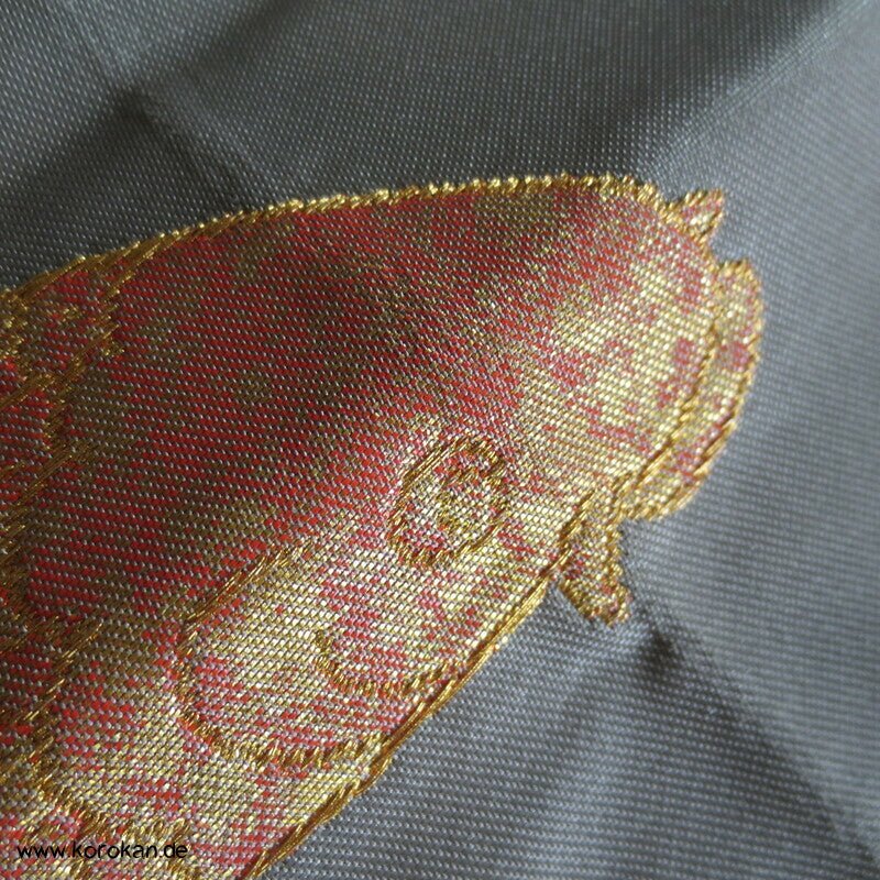 Koi Karpfen in gold, silber, kupfer Fukuro Obi Seidenbrokat Kimonogürtel