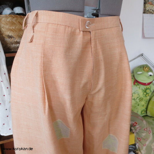 weite Bundfalten Hose Kimono Tsumugi Seiden Kasuri Kikko Stoff, Glasknopf, Gr. 44