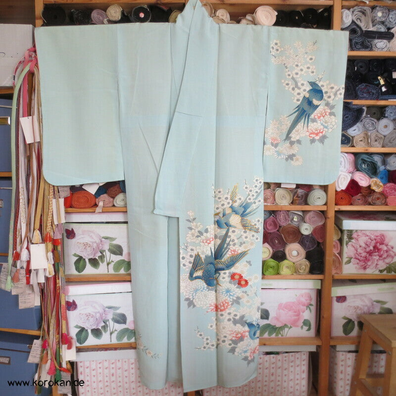 mythische Vögel im Blütenbaum Chu Furisode Seidencrepe Kimono