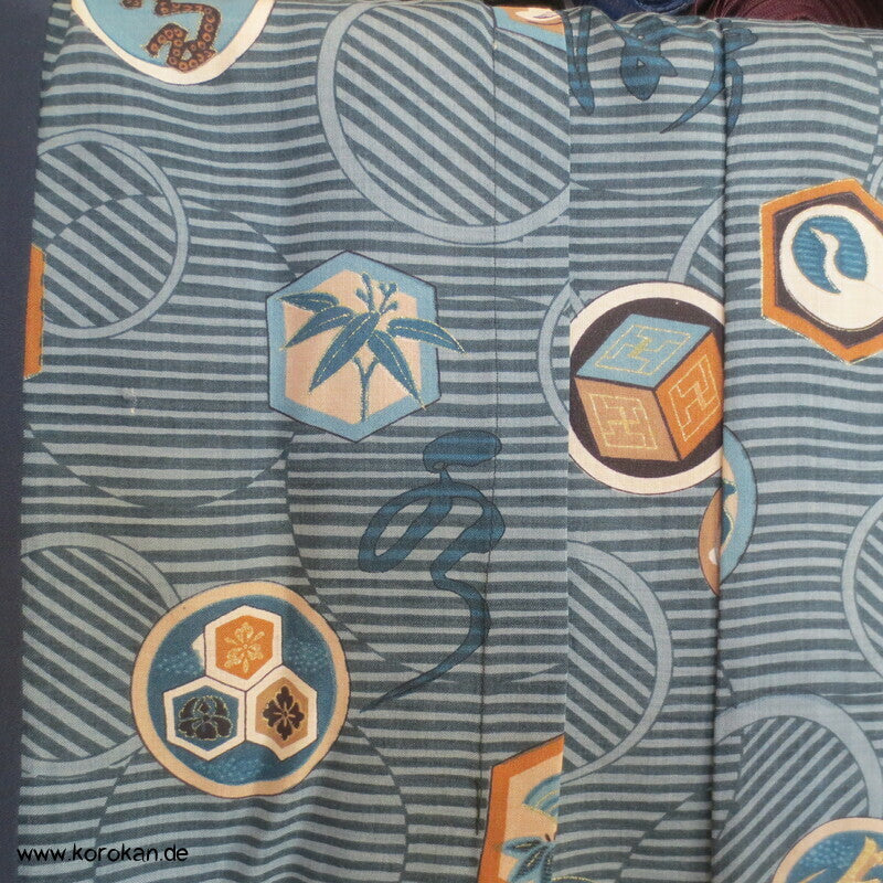 Mon auf Wollmuslin Juban