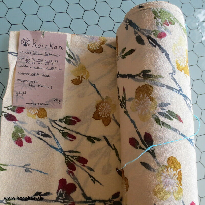 Sakurazweige, helle Chirimen Seide, Kimono Tanmono