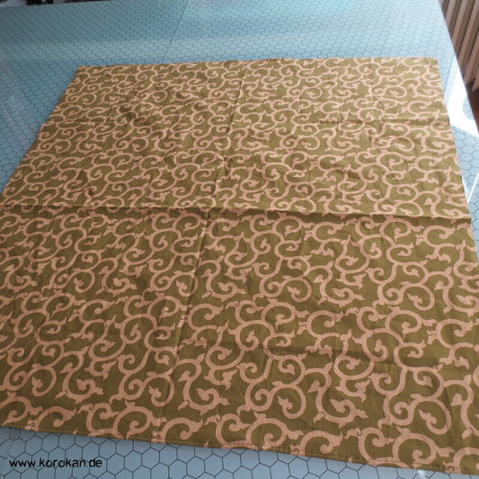 Furoshiki Karakusa Arabesken khaki - oliv