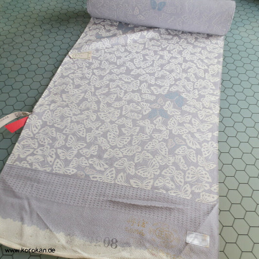 Schmetterlinge auf blaugrau Kimono japanische Chirimen Crepe Seide