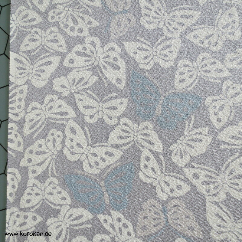 Schmetterlinge auf blaugrau Kimono japanische Chirimen Crepe Seide