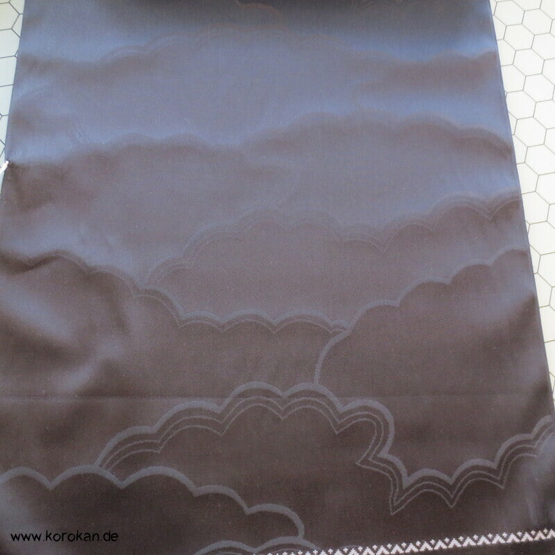 schwarzer Haori Kimono Wolken Damast Seiden Stoff