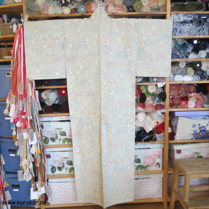 Kasuri Paeonien Tsumugi Seiden Komon Hitoe - ungefütterter Kimono