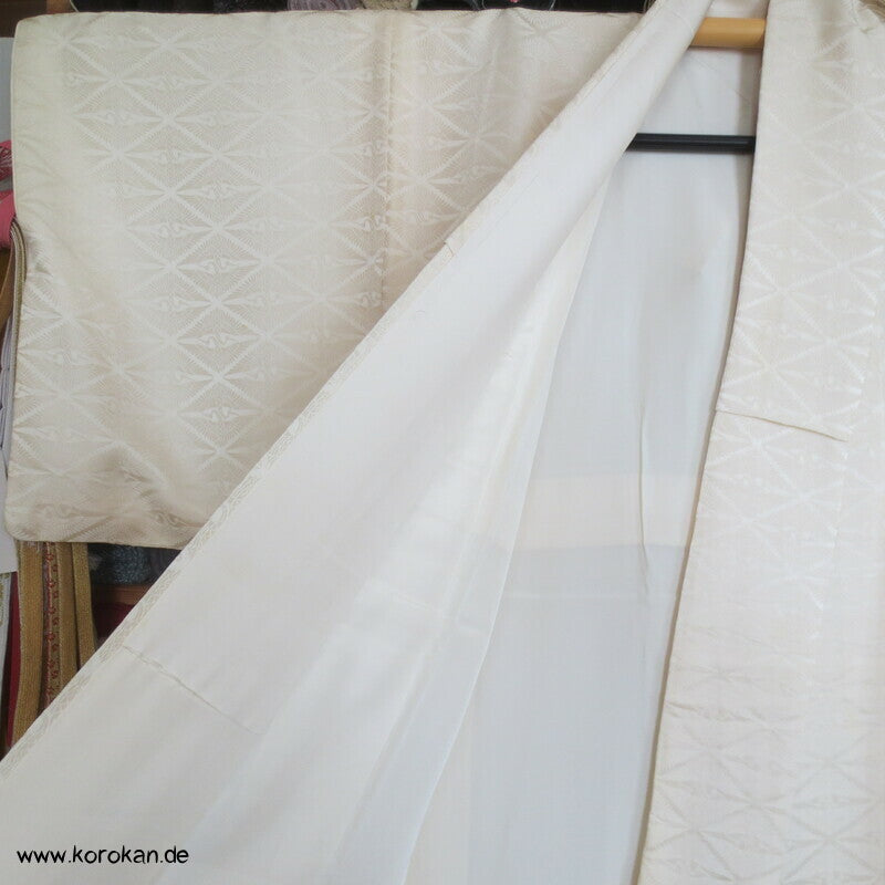 Shiromuku Hochzeits Kimono, Rinzu Seiden Damast mit Diamantkranichpaaren