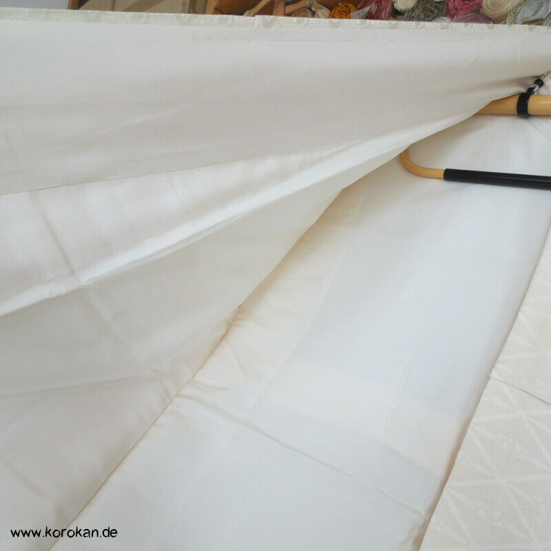 Shiromuku Hochzeits Kimono, Rinzu Seiden Damast mit Diamantkranichpaaren