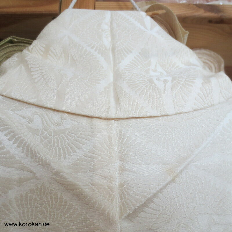 Shiromuku Hochzeits Kimono, Rinzu Seiden Damast mit Diamantkranichpaaren