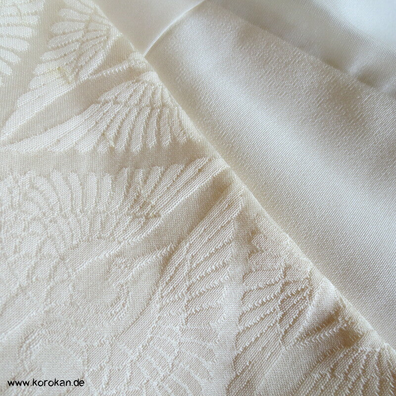 Shiromuku Hochzeits Kimono, Rinzu Seiden Damast mit Diamantkranichpaaren