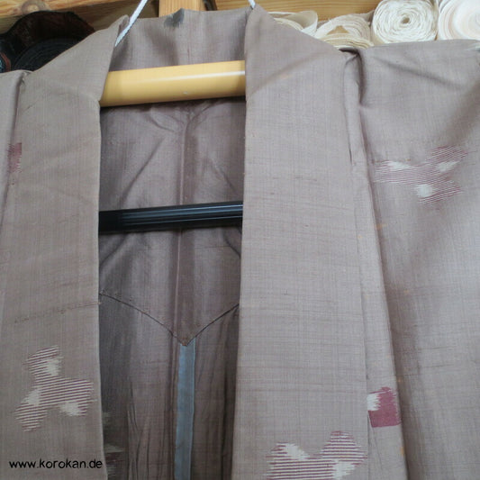 Tripod Meisen Seiden Komon Kimono