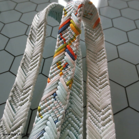 hellblau mit buntem Abschnitt Obijime, Seide