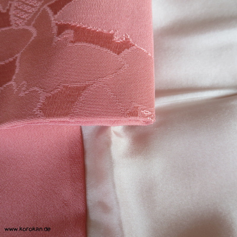 gewebte Schmetterlinge Iromuji Seidendamast Kimono