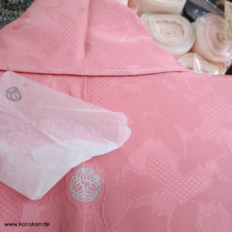 gewebte Schmetterlinge Iromuji Seidendamast Kimono