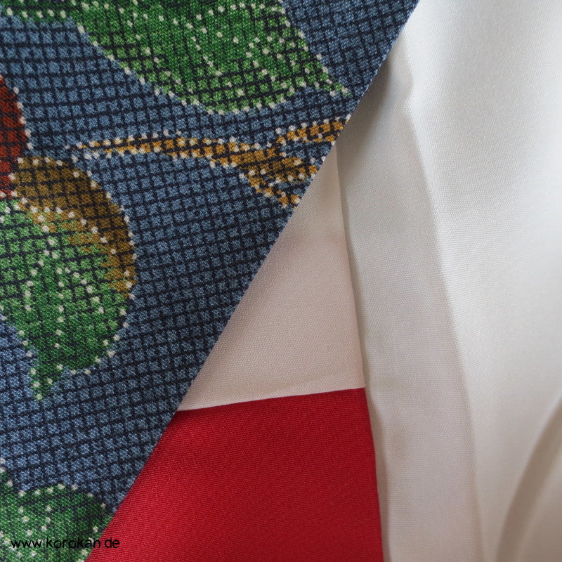 Blumendruckarabesken Komon Seiden Honan Kimono