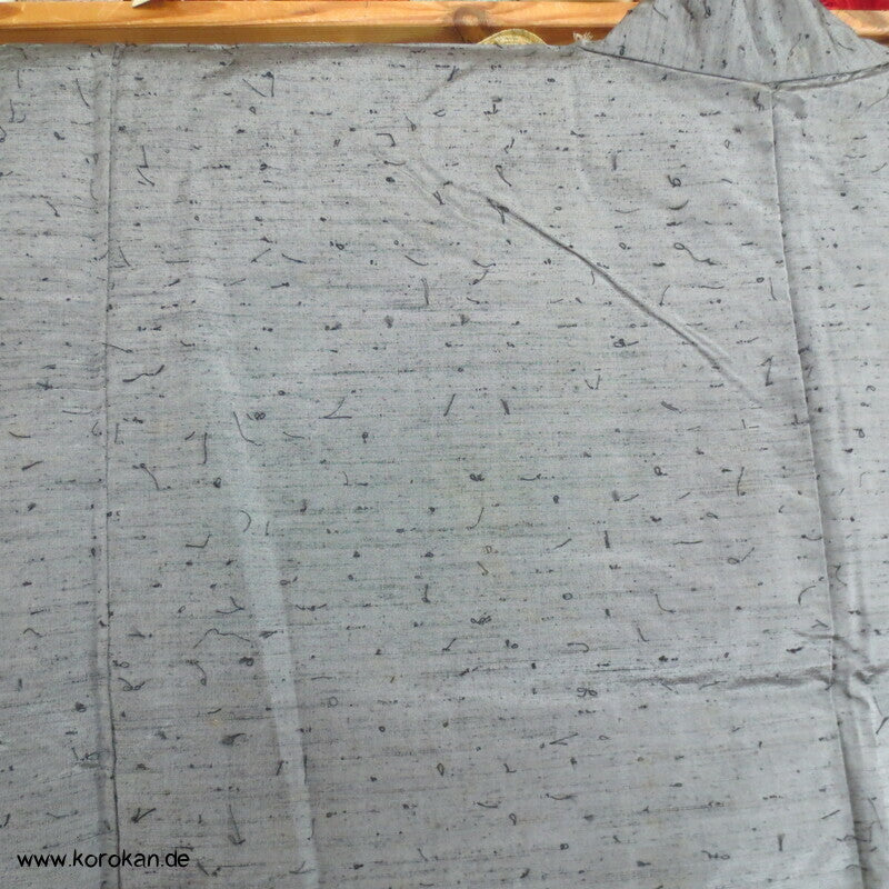 graue Fushi Tsumugi Seiden Haori Jacke, Schreibset BIld Futter