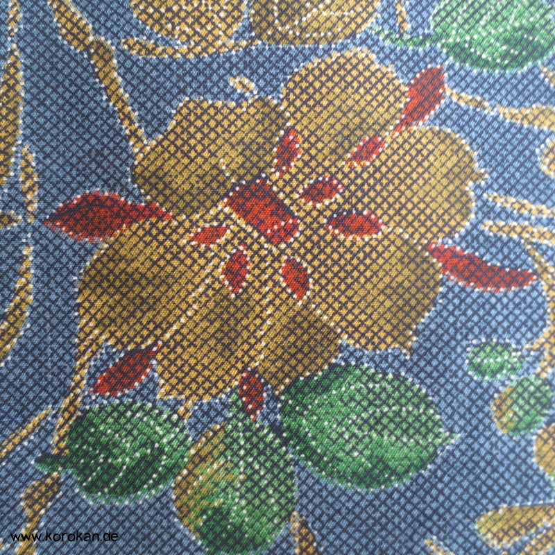 Blumendruckarabesken Komon Seiden Honan Kimono
