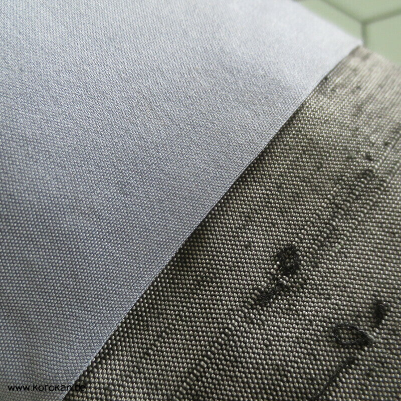 graue Fushi Tsumugi Seiden Haori Jacke, Schreibset BIld Futter