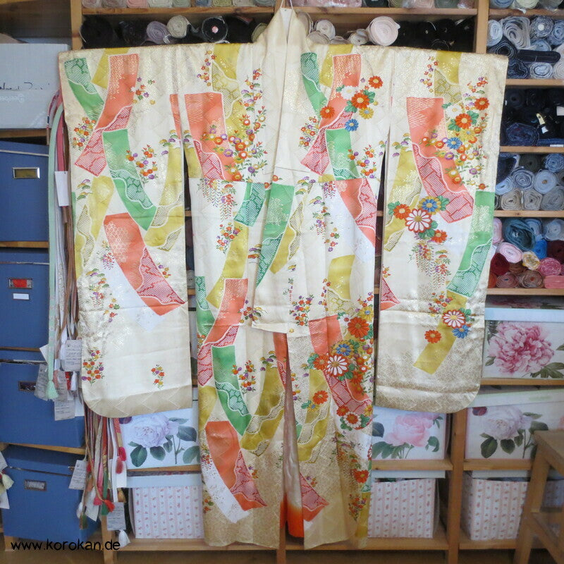 Mitzukoshi Furisode Kimono bunte Tanzaku Streifen mit Wisteria, Golddruck und Stickerei