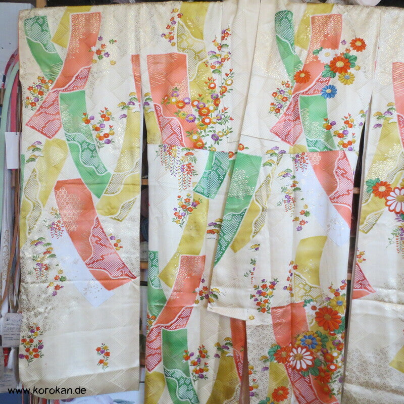 Mitzukoshi Furisode Kimono bunte Tanzaku Streifen mit Wisteria, Golddruck und Stickerei