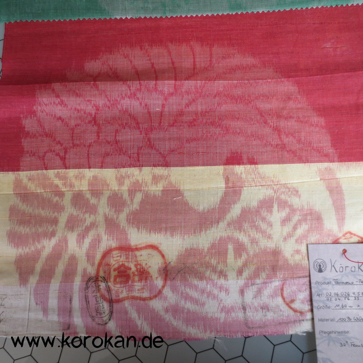 Kranichkreise auf Streifen Meisen Kimono Seide
