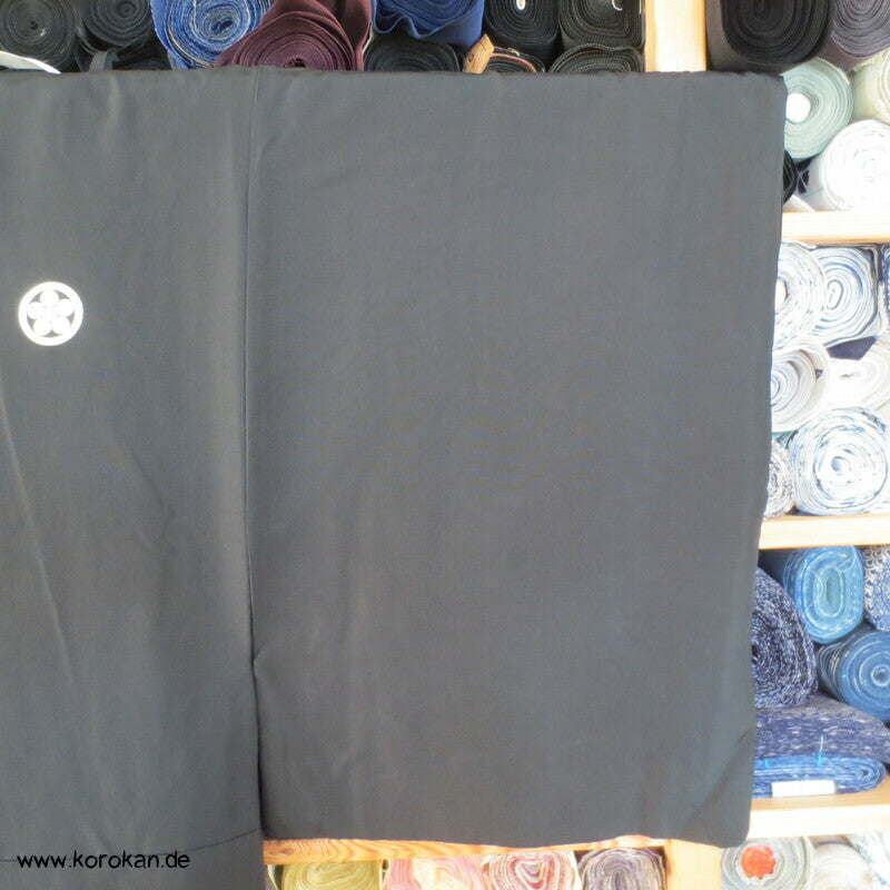 Montsuki, schwarzer Habutai, blaues Baumwollfutter