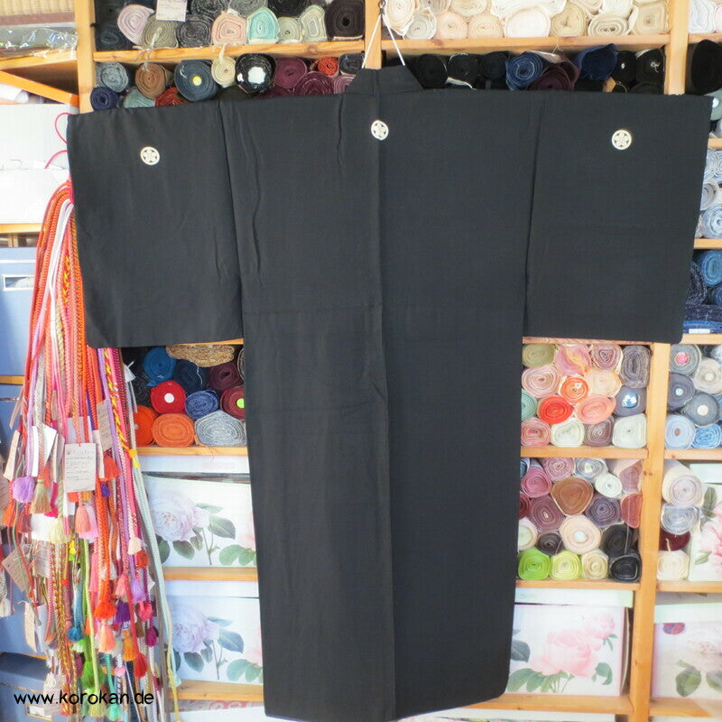 Montsuki, schwarzer Habutai, blaues Baumwollfutter
